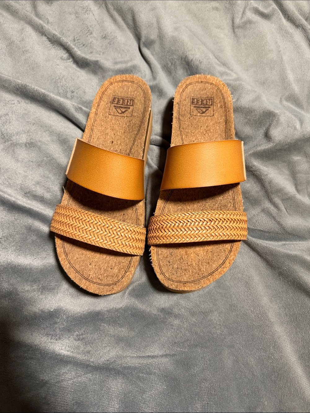 Reef Women's Tan cushion Vista Hi sandal